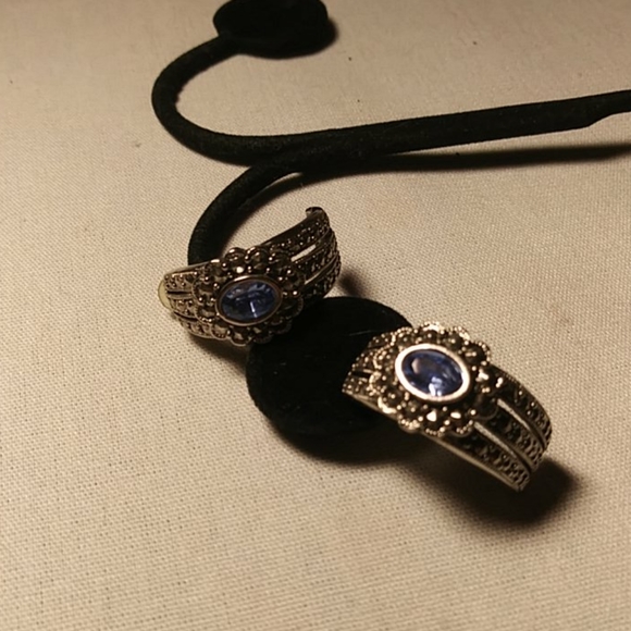 Vintage Avon Marcasite Blue Stone Silver Tone Pierced Earrings - Picture 3 of 8